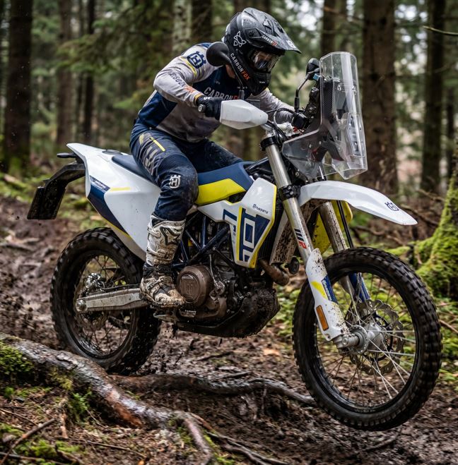 Carbon Fox Husqvarna 701 Enduro R Baja carbon kit 2026