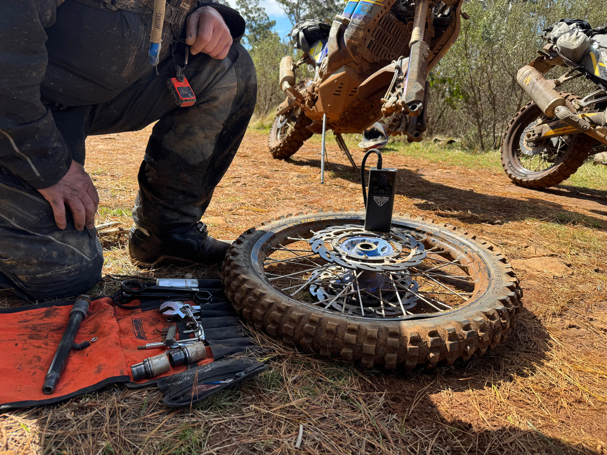 TRAIL TECH PORTABLE AIR COMPRESSOR