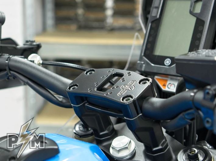 UPPER HANDLEBAR CLAMP UHC 38/40-100 AMPS