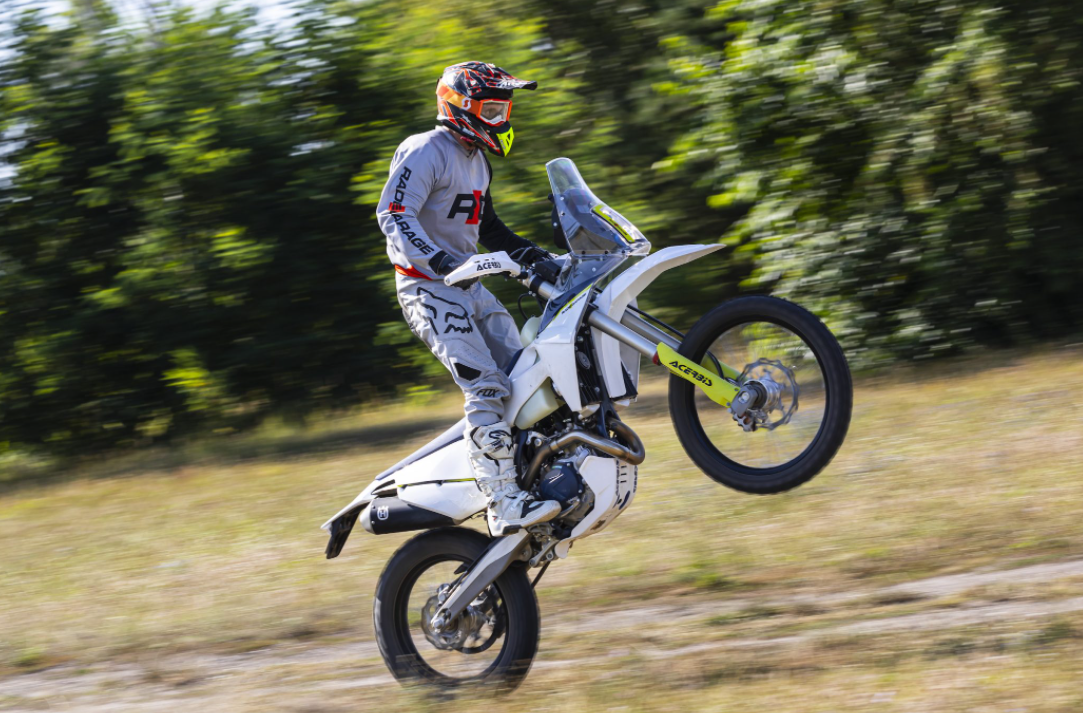 Husqvarna FE MY24/25 Rade Garage Carbon Fibre  Tower Kit