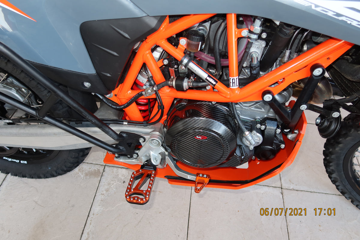Tekmo KTM 690/Gas Gas 700 Carbon Fibre Clutch Cover Protection 2016-2026