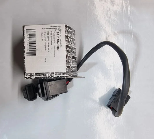KTM690 /Husqvarna 701 2021-2023 USB outlet